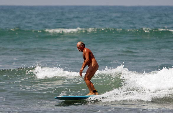 old_surfer_dude1.jpg